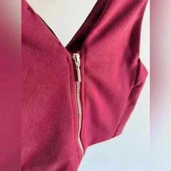 Dynamite Womens Red  Party Event Statement Nightout Zip V-Neck Crop Top XS - Picture 6 of 8